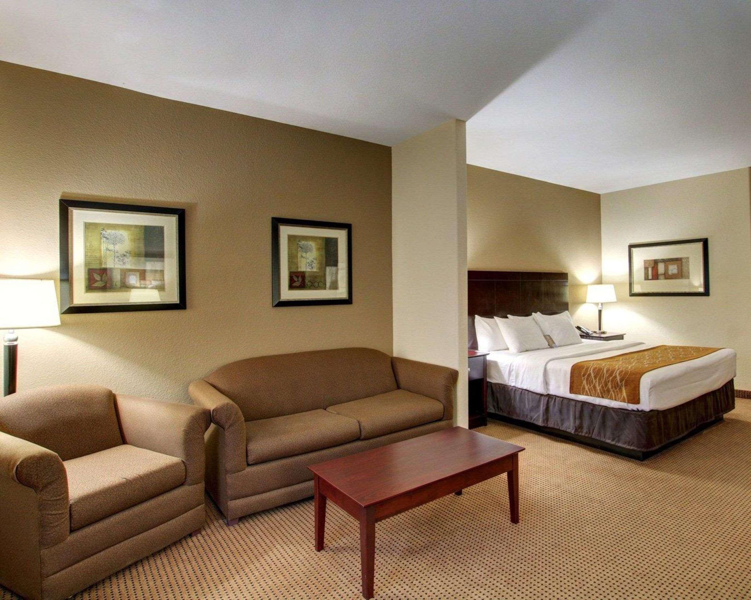 Comfort Inn & Suites Alvarado Екстер'єр фото